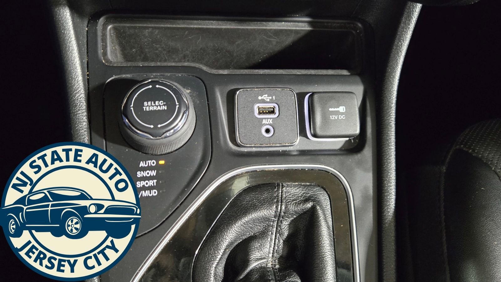 Used 2022 Jeep Cherokee Limited image 17