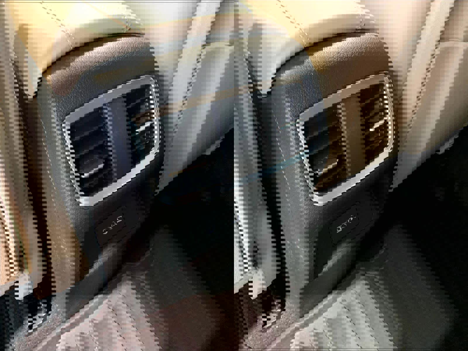 Used 2024 Acura RDX SH-AWD w/ Technology Package image 34