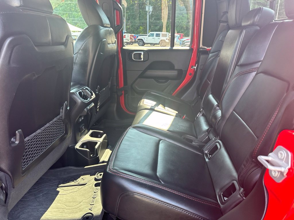 Used 2025 Jeep Gladiator Rubicon w/ Convenience Group AWD/4WD image 25