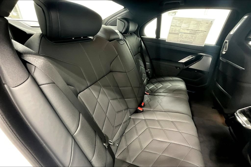 New 2025 BMW i7 eDrive50 RWD image 9