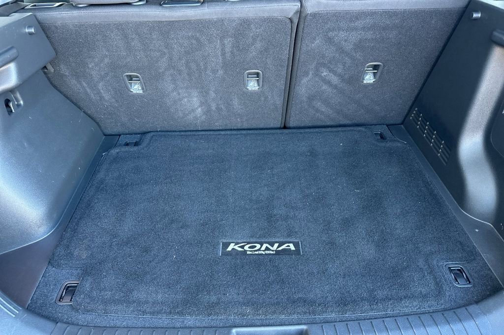 Used 2023 Hyundai Kona SE image 16