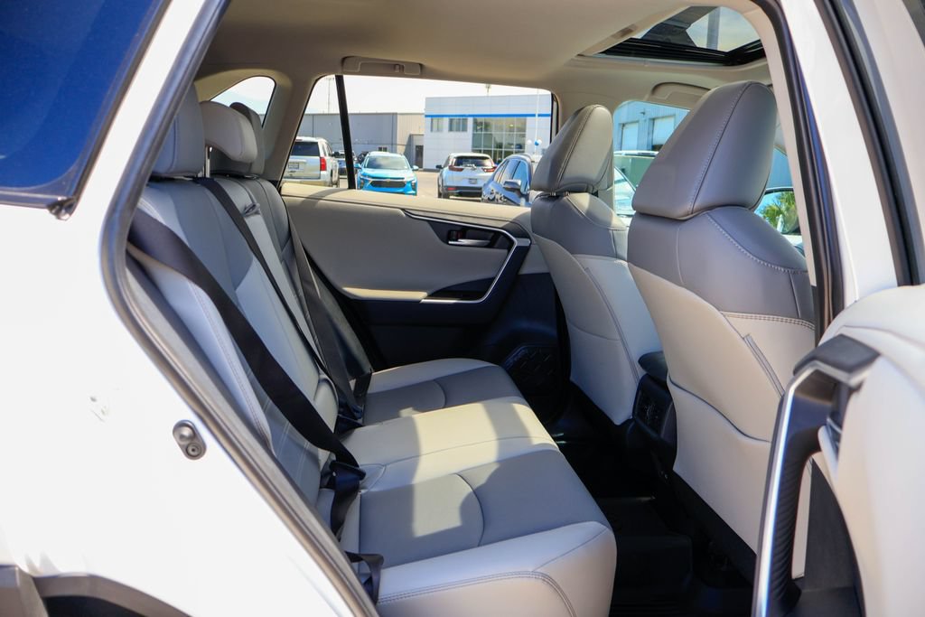 Used 2025 Toyota RAV4 Limited FWD image 12