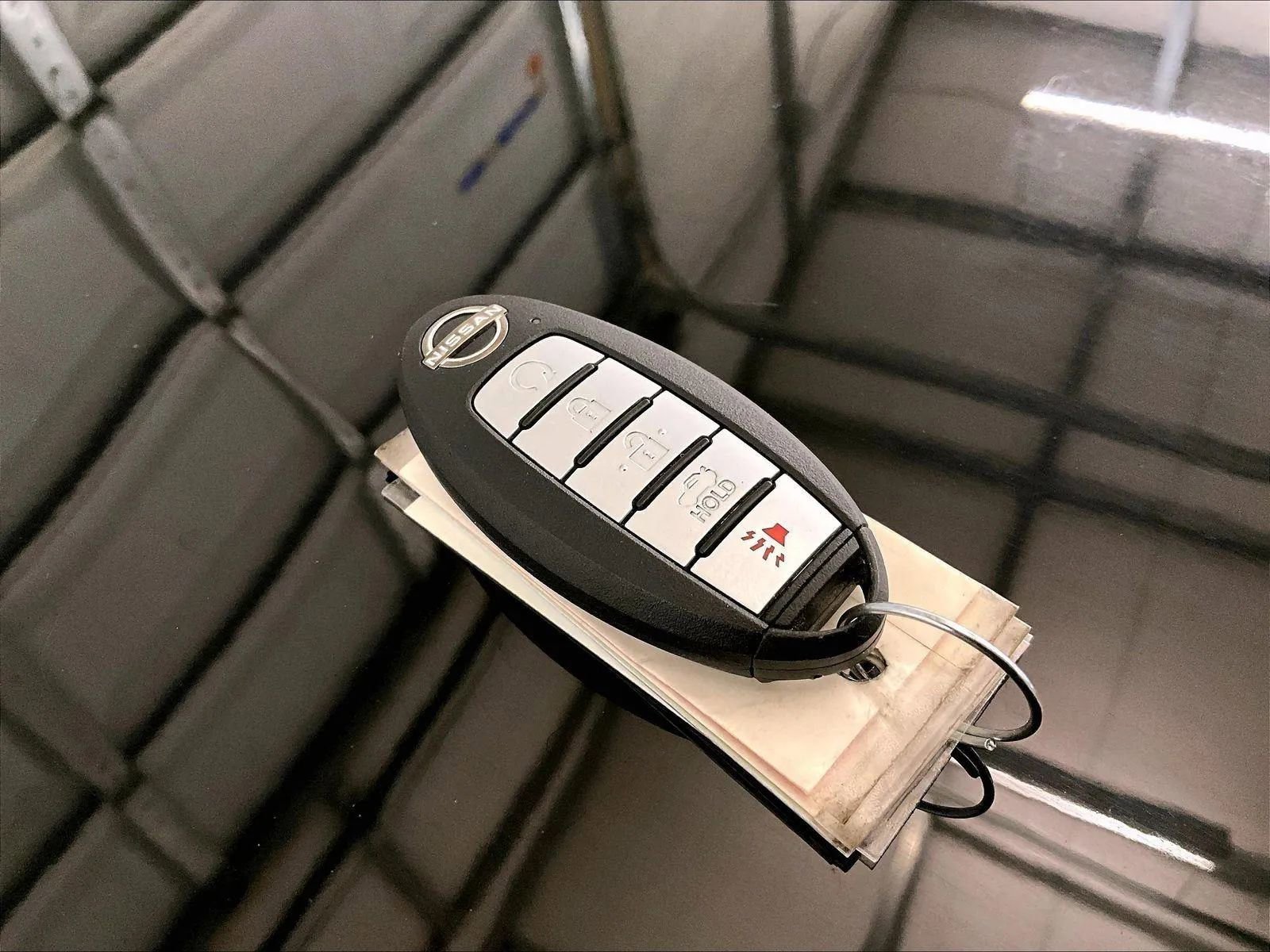 Used 2024 Nissan Altima 2.5 SV image 9