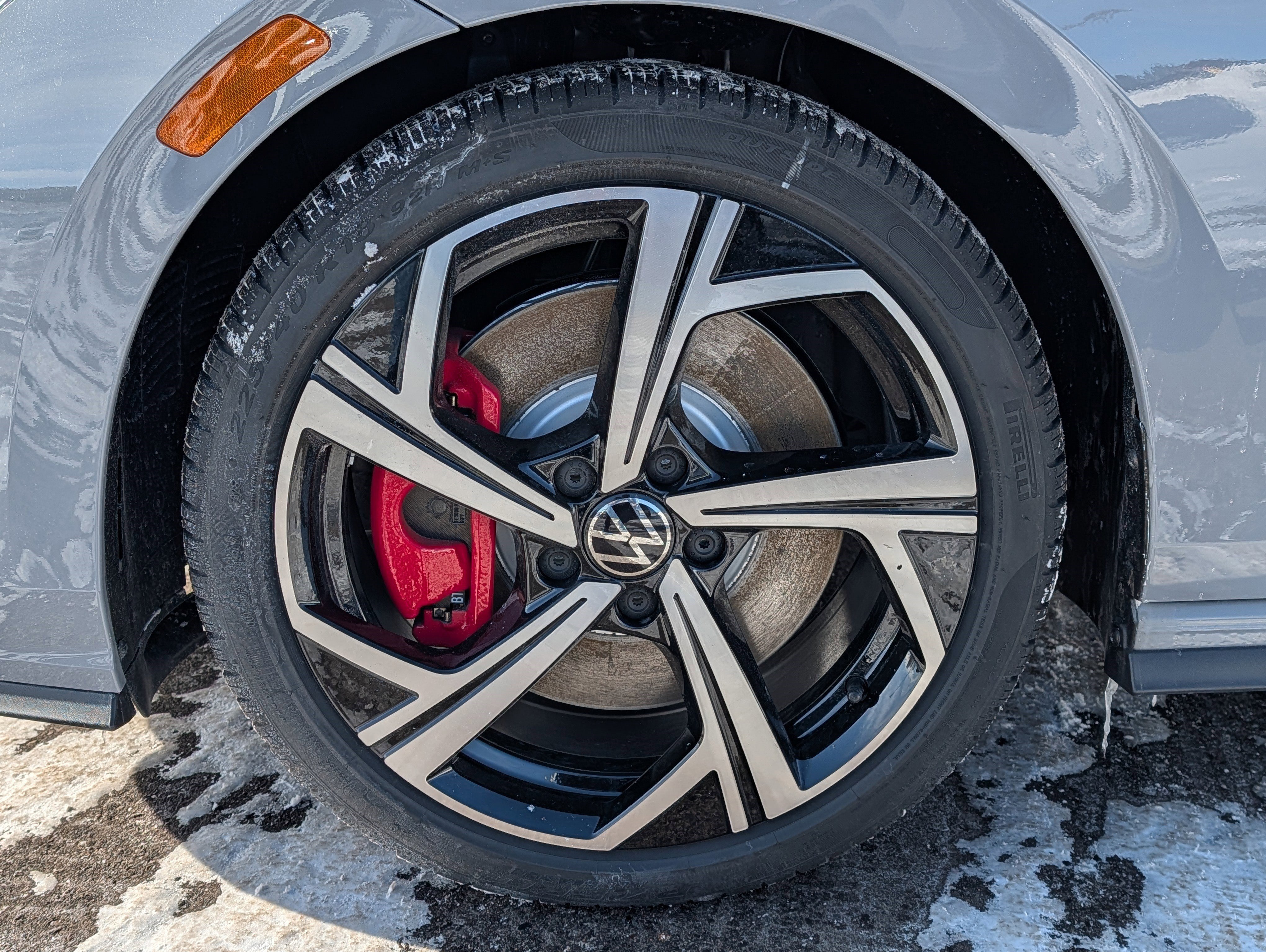 New 2026 Volkswagen GTI SE FWD image 5