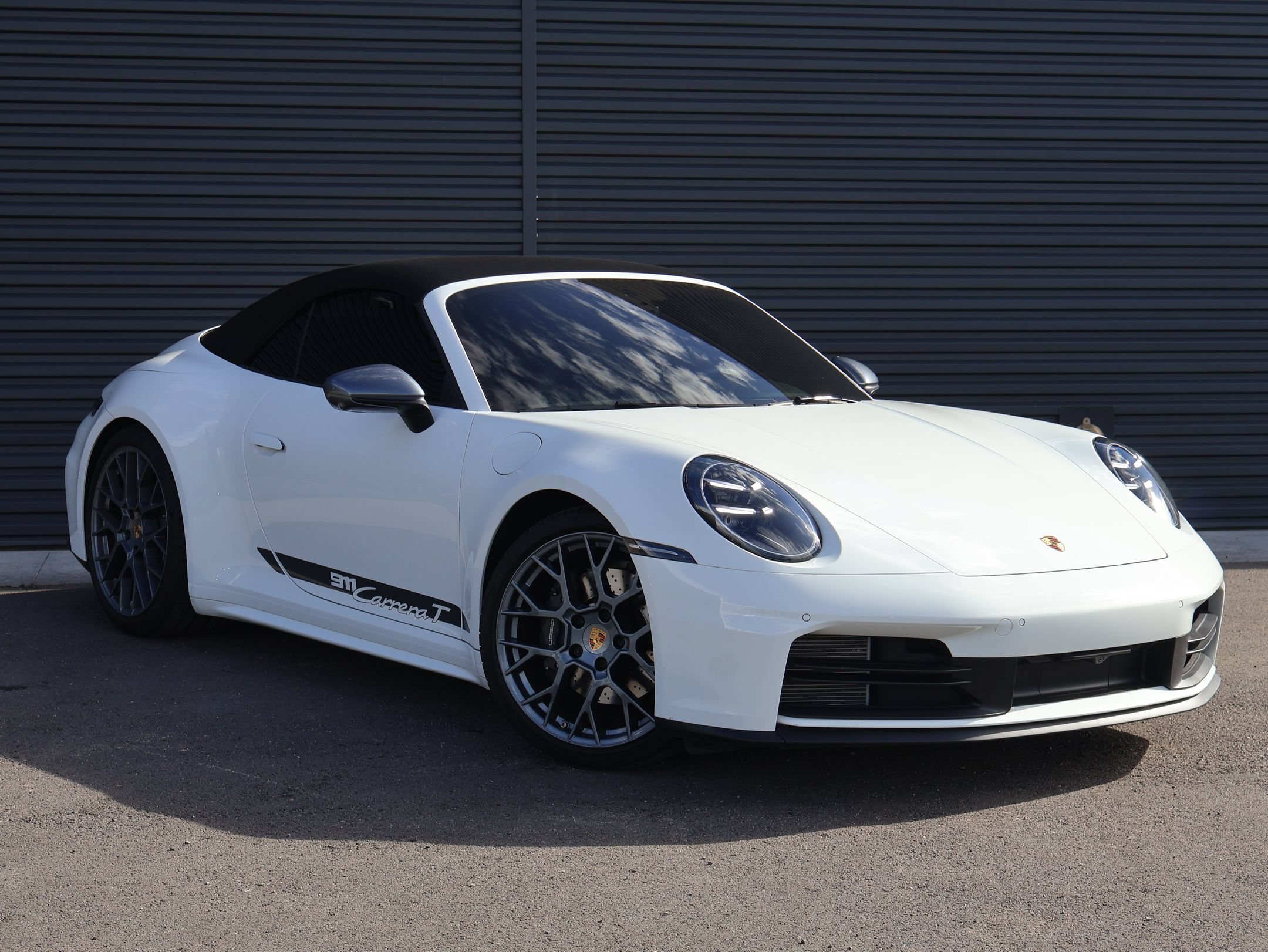 Certified 2025 Porsche 911 Carrera T RWD image 8