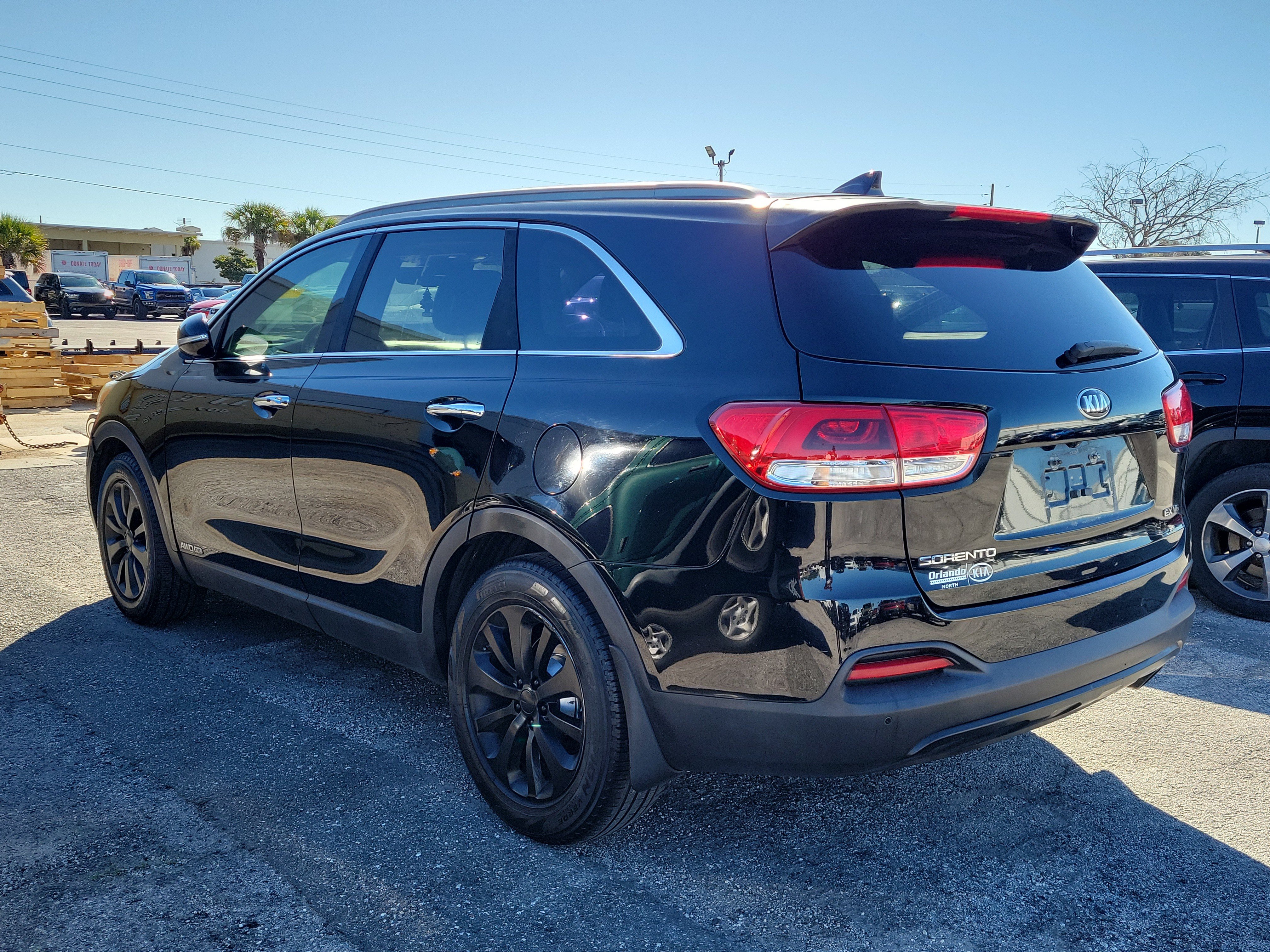 Used 2016 Kia Sorento EX w/ EX Premium Package AWD/4WD image 4