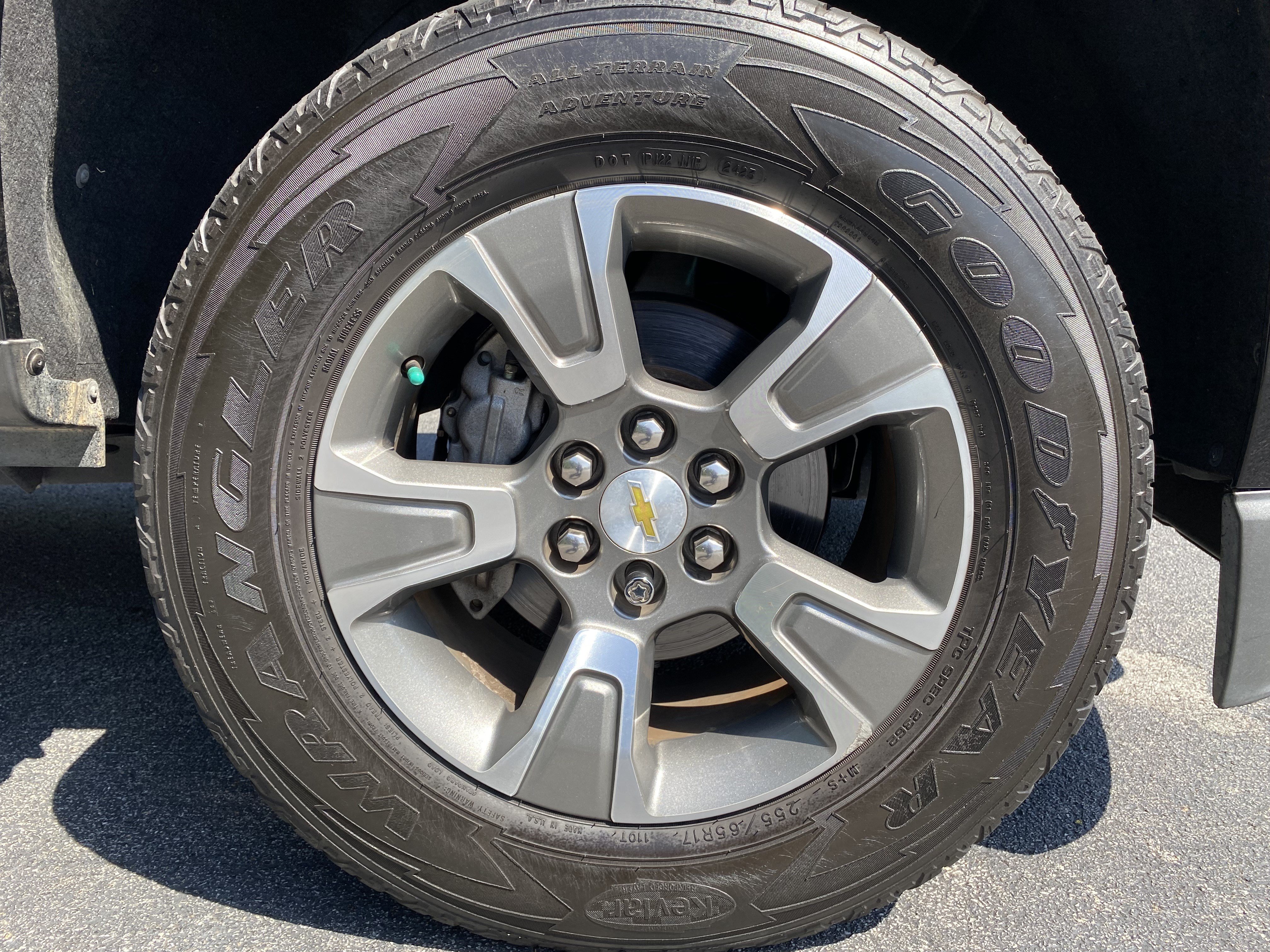 Used 2020 Chevrolet Colorado Z71 RWD image 38