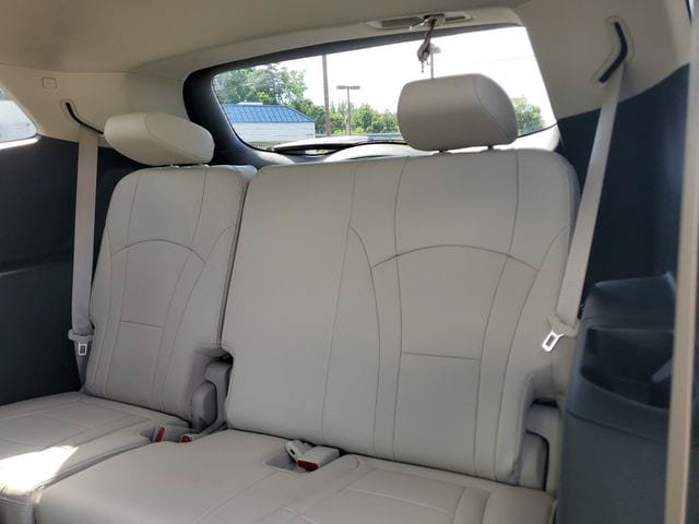 Used 2023 Buick Enclave Essence FWD image 14
