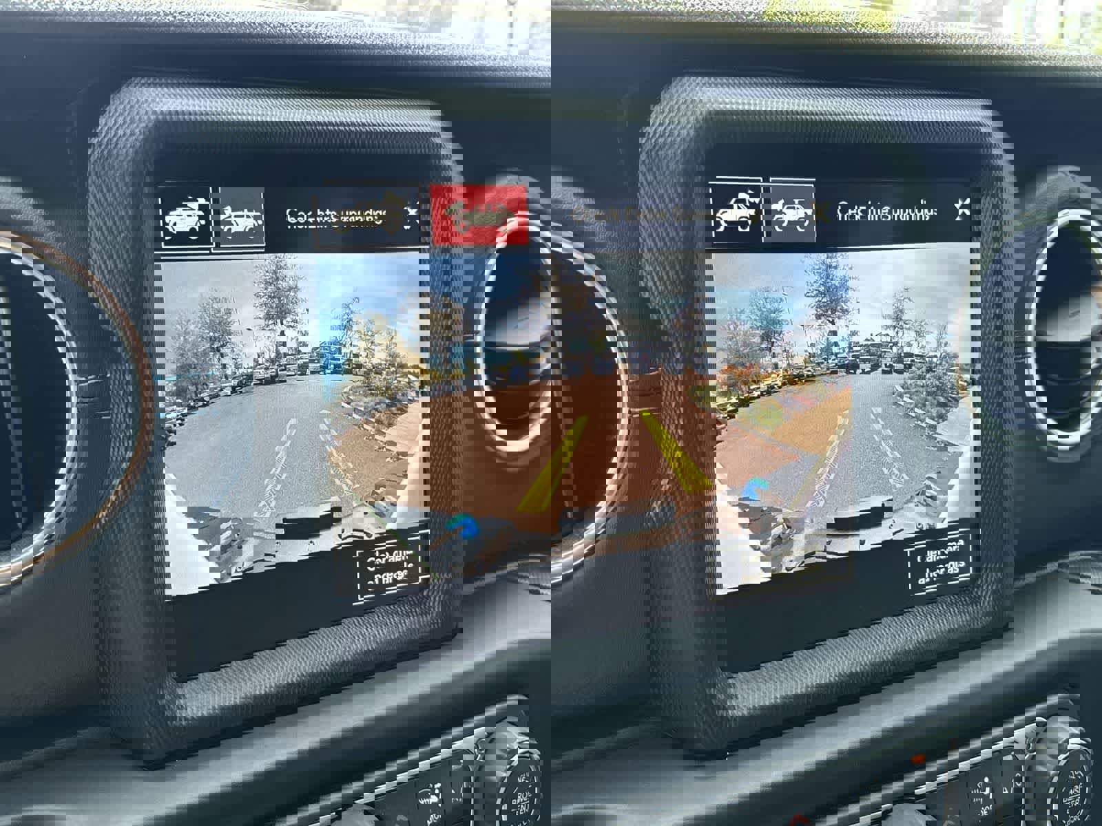 Certified 2023 Jeep Wrangler Unlimited Rubicon 4xe w/ Steel Bumper Group image 22