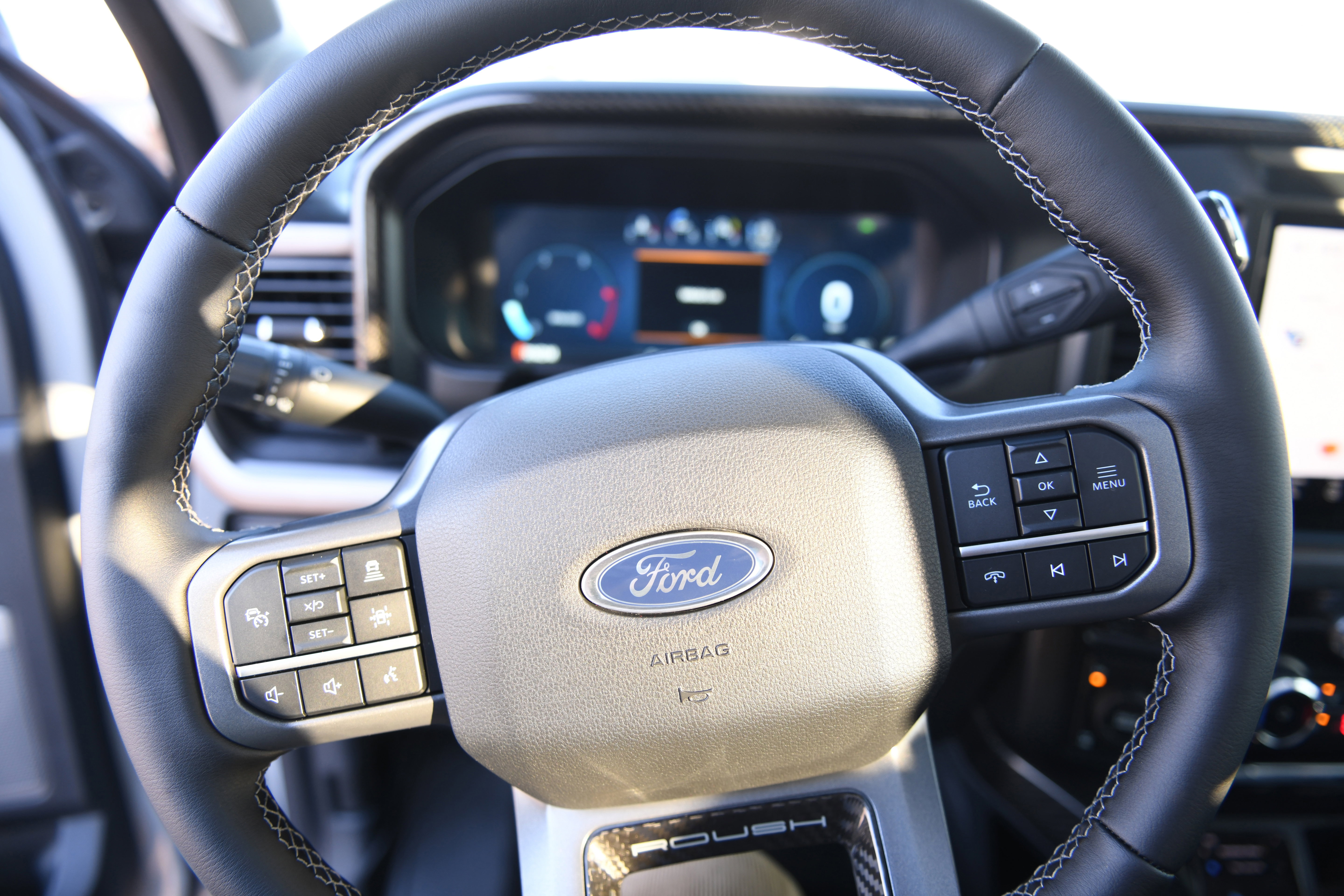 New 2026 Ford F250 Lariat w/ Black Appearance Package image 36