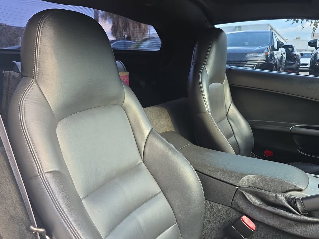 Used 2005 Chevrolet Corvette Coupe RWD image 30