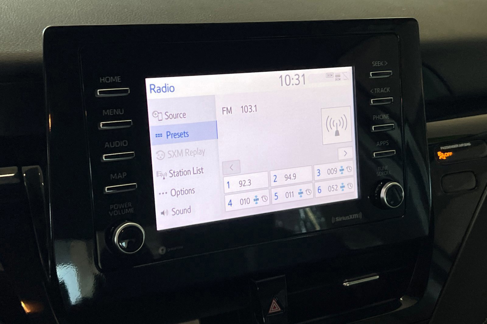 Used 2024 Toyota Camry SE image 17