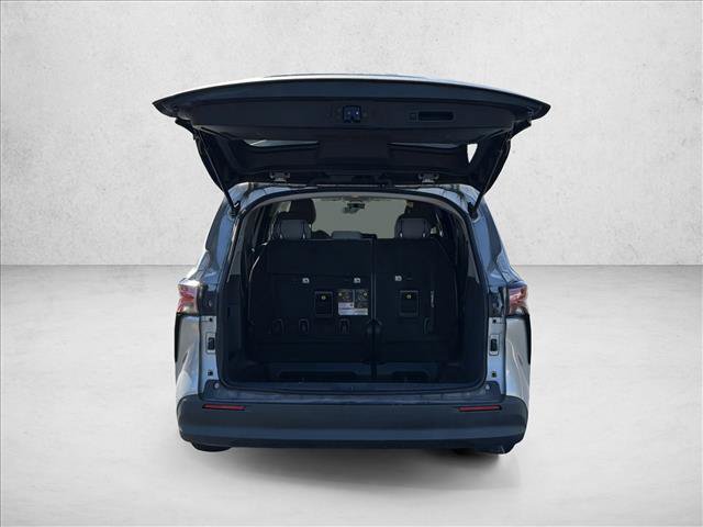 Certified 2022 Toyota Sienna LE FWD image 6