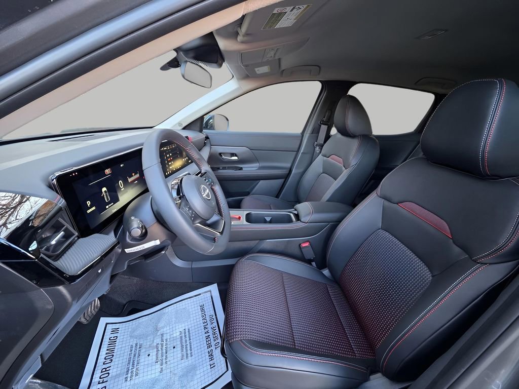 New 2026 Nissan Kicks SR w/ Cold Weather Package image 17