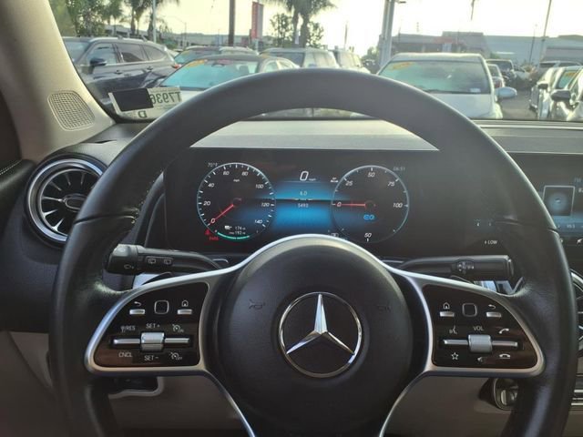 Used 2023 Mercedes-Benz EQB 300 4MATIC image 61