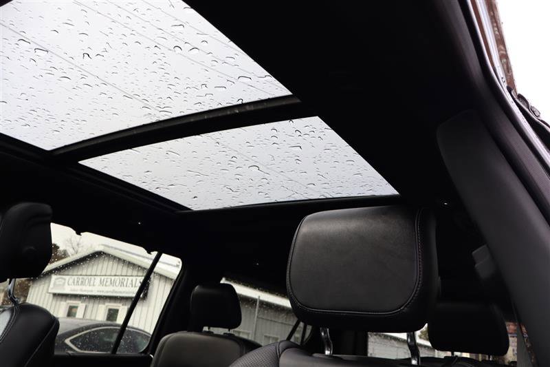 Used 2024 Jeep Wagoneer L Series II w/ Convenience Group I image 21