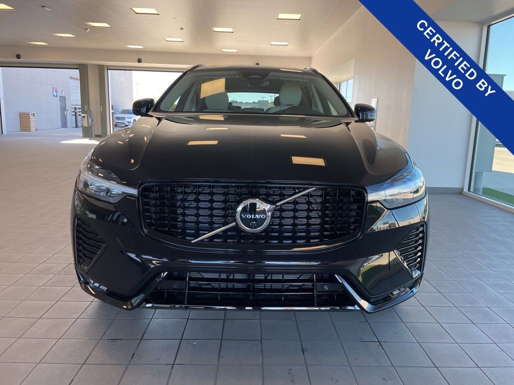 New 2025 Volvo XC60 B5 Plus w/ Protection Package Premier image 2