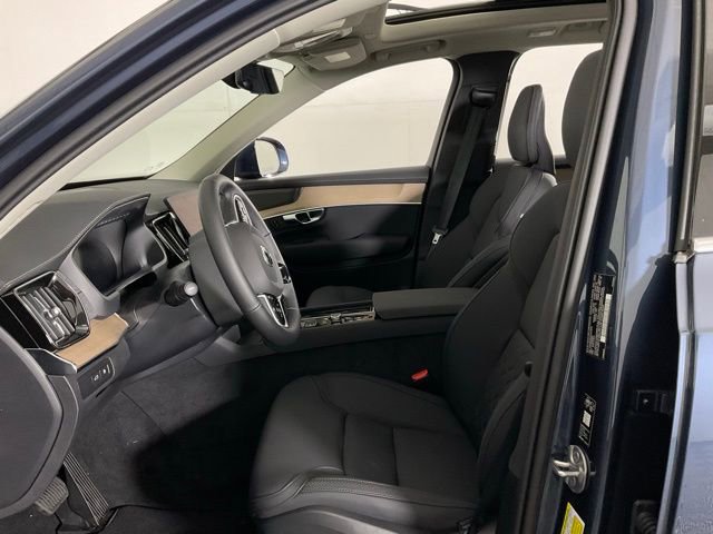 New 2026 Volvo XC90 T8 Plus image 28