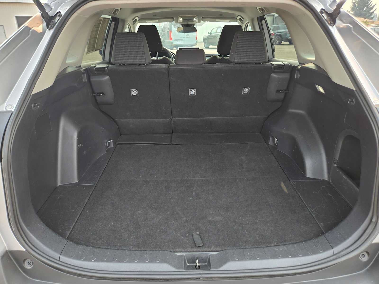 Certified 2025 Toyota RAV4 LE AWD/4WD image 15