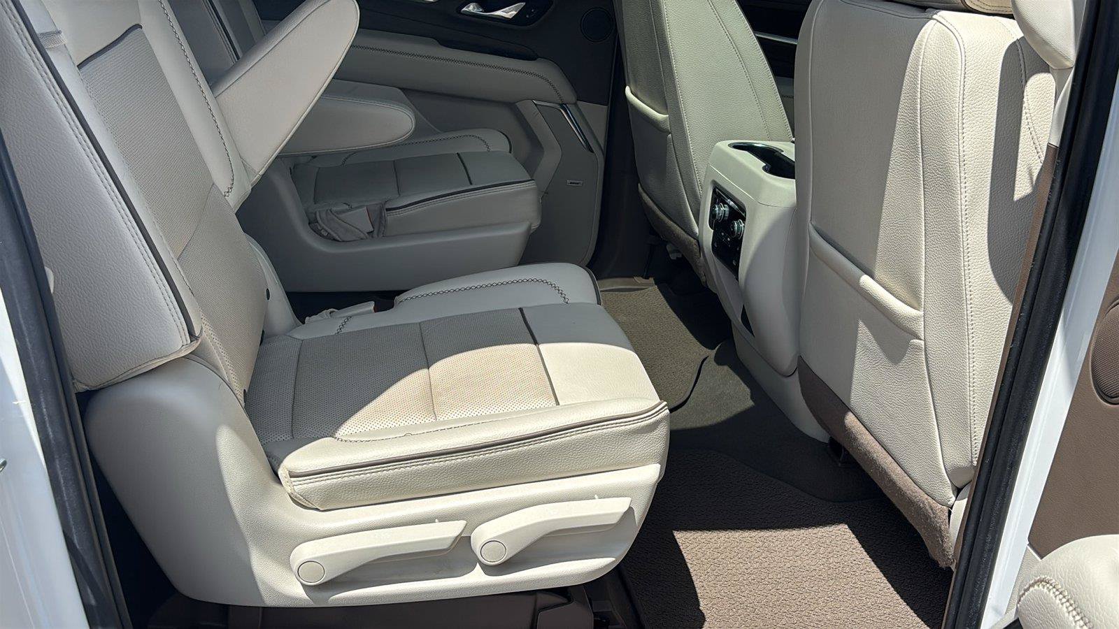 Certified 2023 GMC Yukon XL Denali RWD image 24
