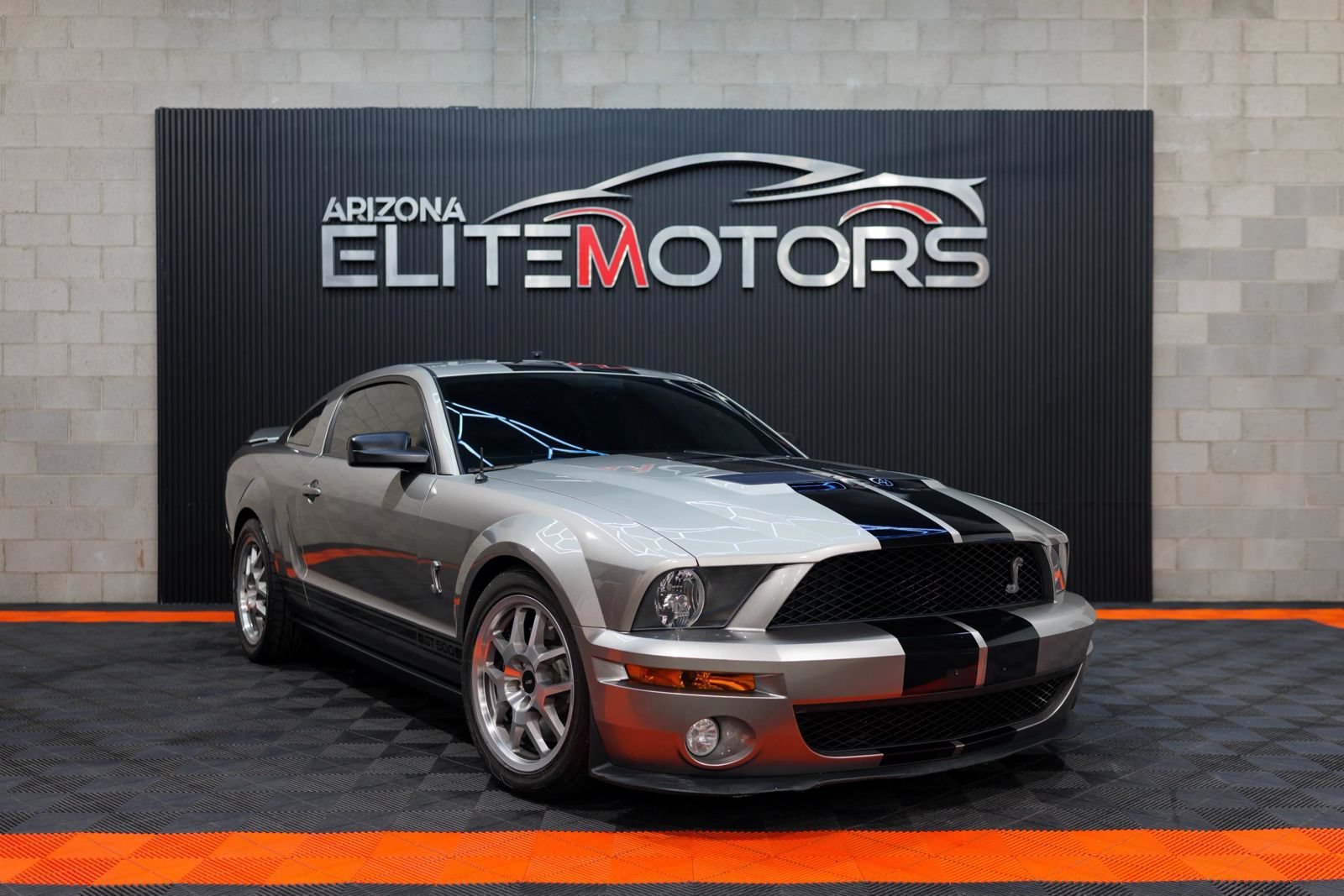 Used 2008 Ford Mustang Shelby GT500 RWD image 2