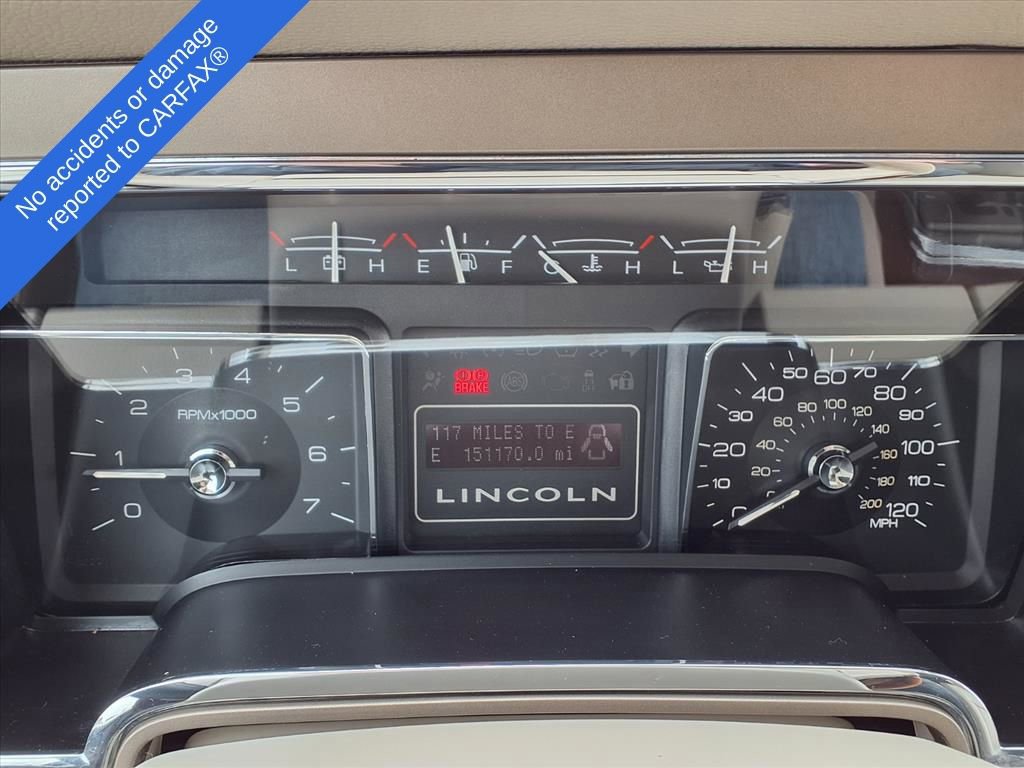 Used 2014 Lincoln Navigator Base image 20