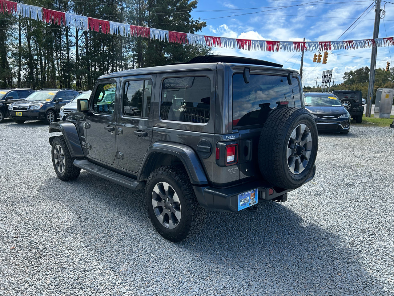 Used 2019 Jeep Wrangler Unlimited Sahara image 3