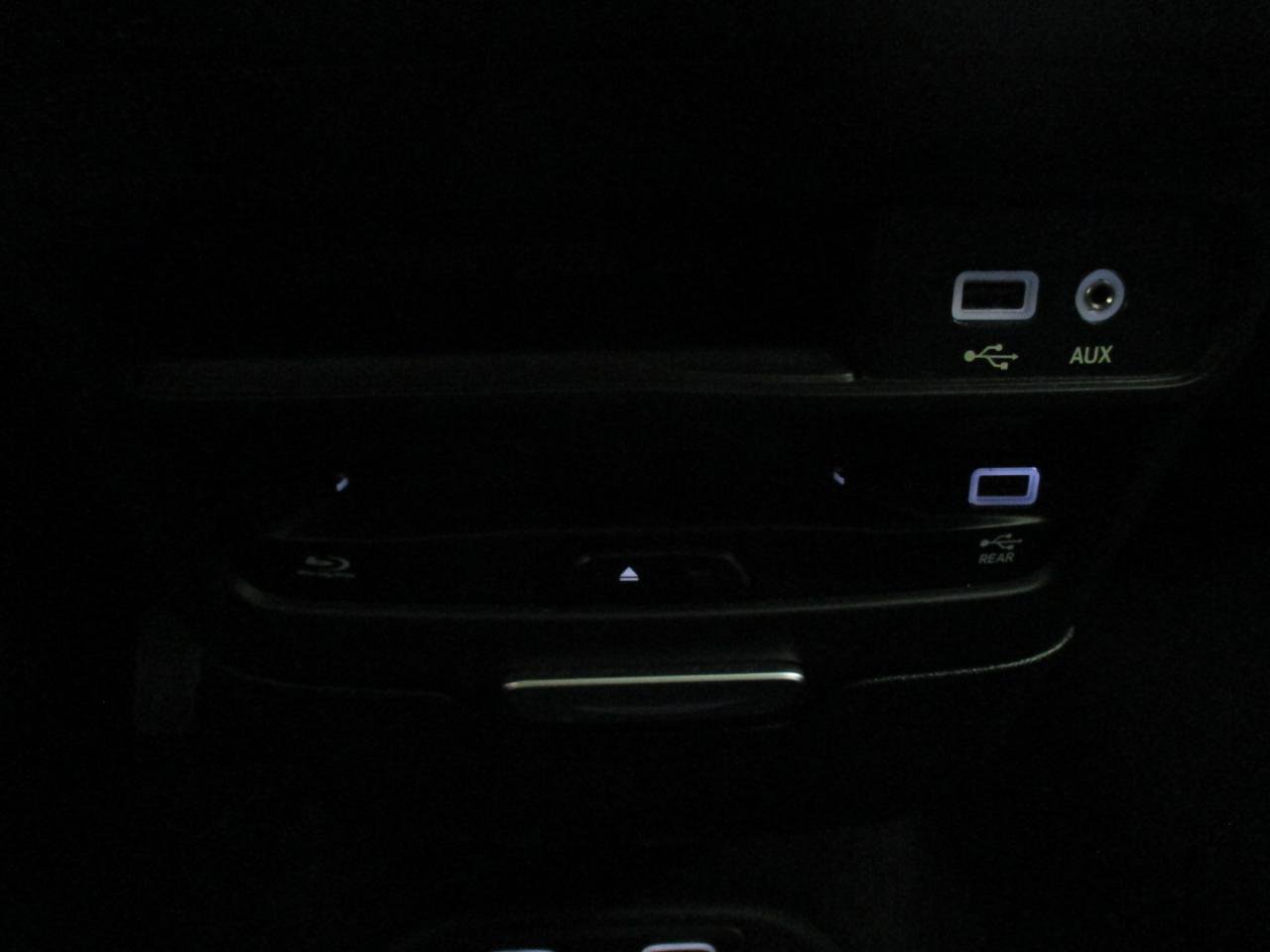 Used 2020 Chrysler Pacifica Touring-L Plus image 30