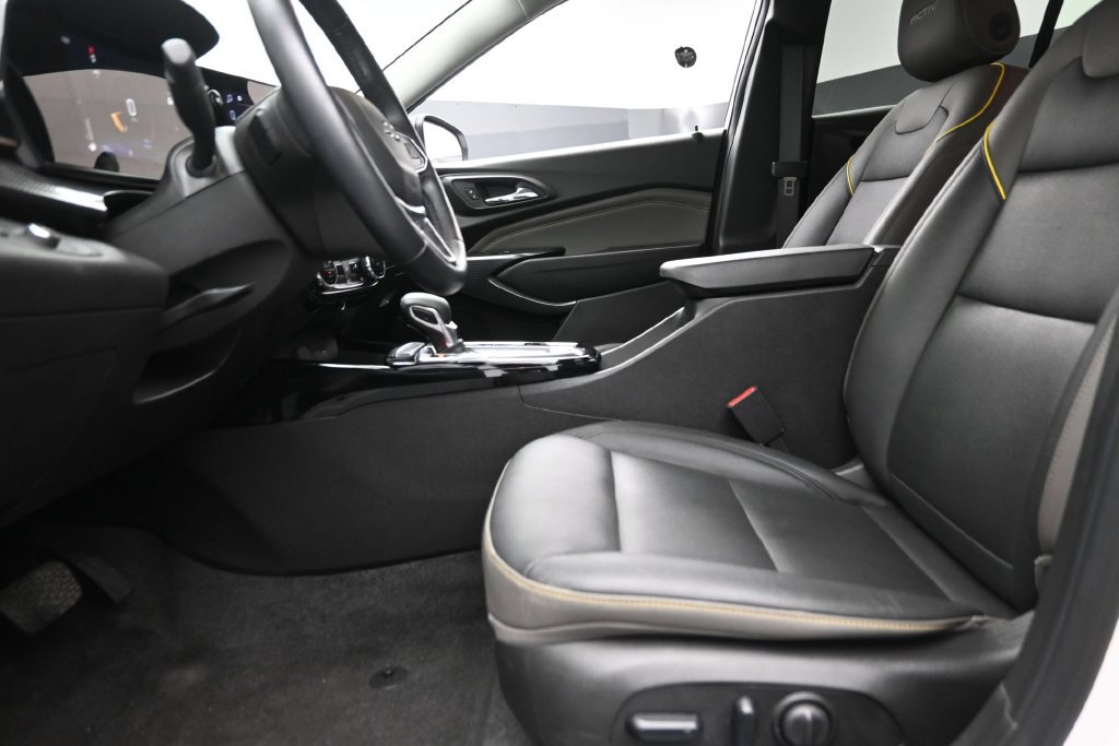Used 2024 Chevrolet Trax ACTIV w/ Sunroof Package FWD image 16