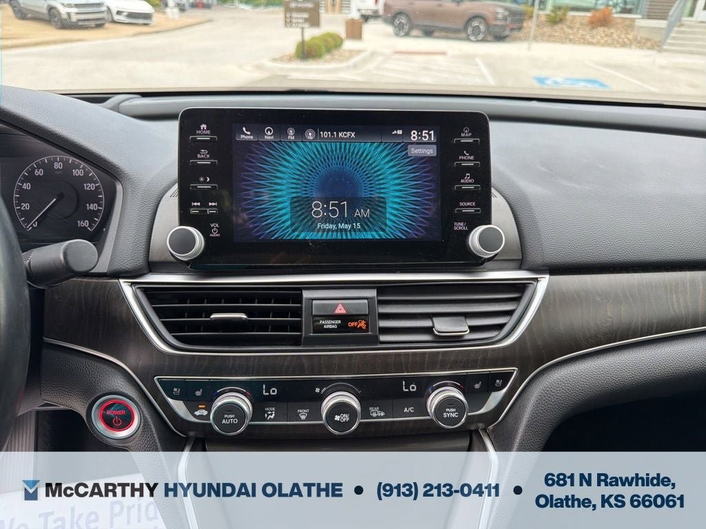Used 2022 Honda Accord Touring image 9