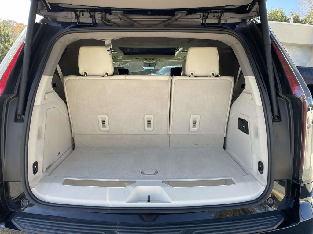 Used 2022 Cadillac Escalade Sport Platinum image 10