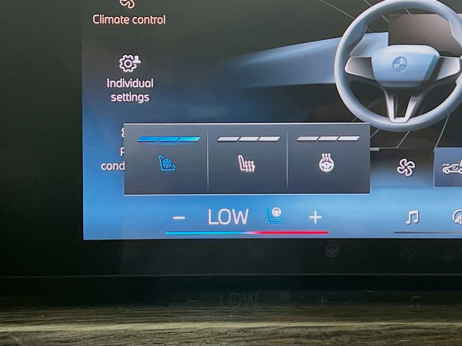 New 2025 BMW 760i xDrive image 24