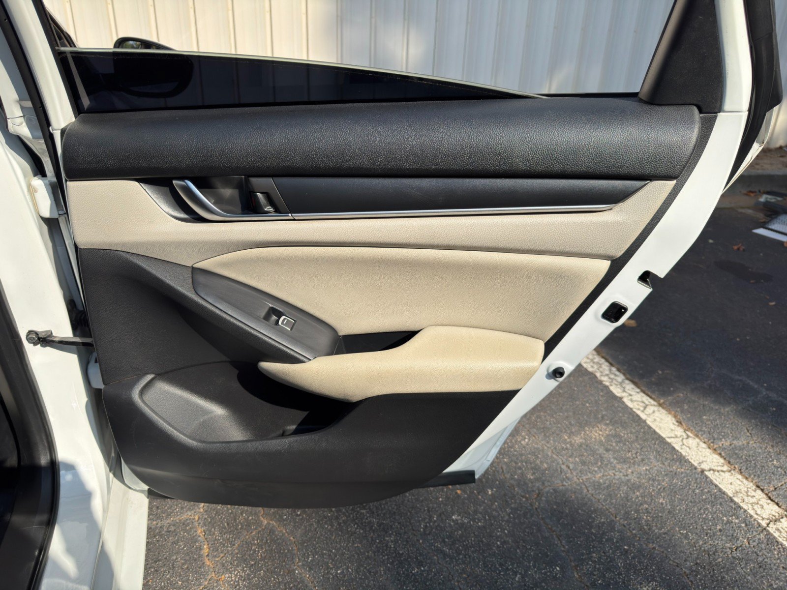 Used 2020 Honda Accord LX image 38