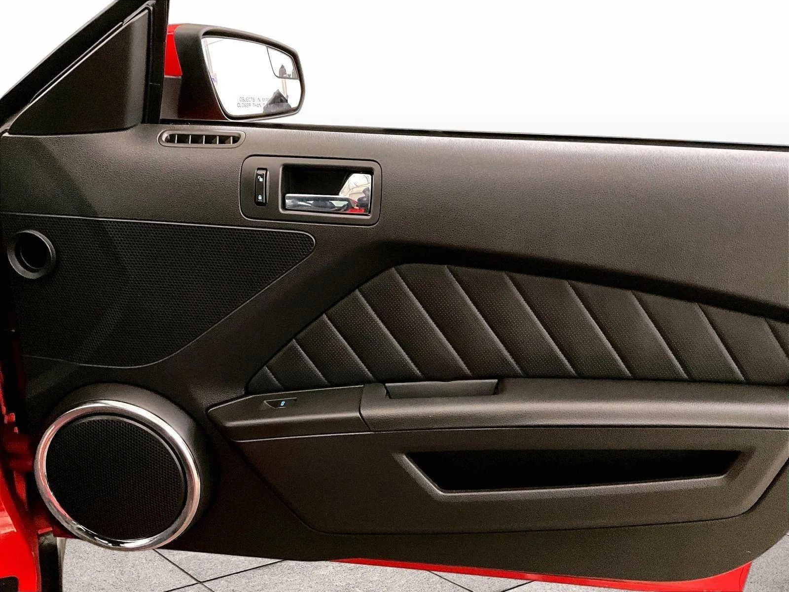 Used 2012 Ford Mustang GT Premium image 24