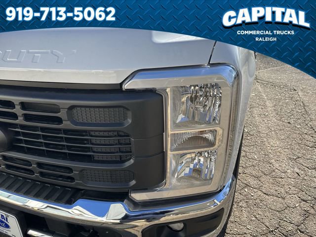 New 2026 Ford F250 XL w/ XL Chrome Package image 11