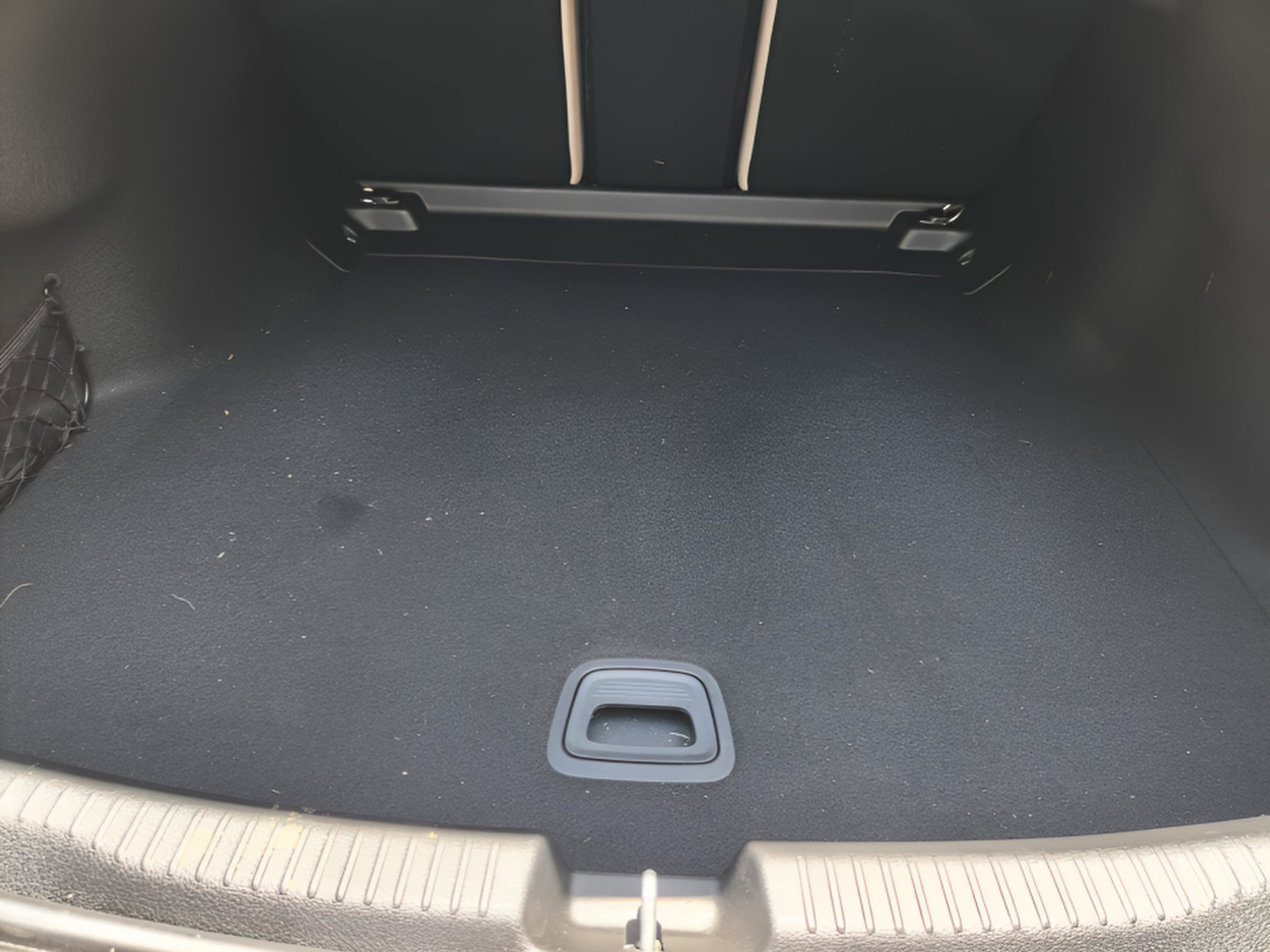 Used 2025 Mercedes-Benz C 300 Sedan image 25