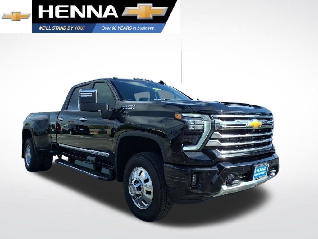 New 2026 Chevrolet Silverado 3500 High Country w/ Technology Package AWD/4WD image 1