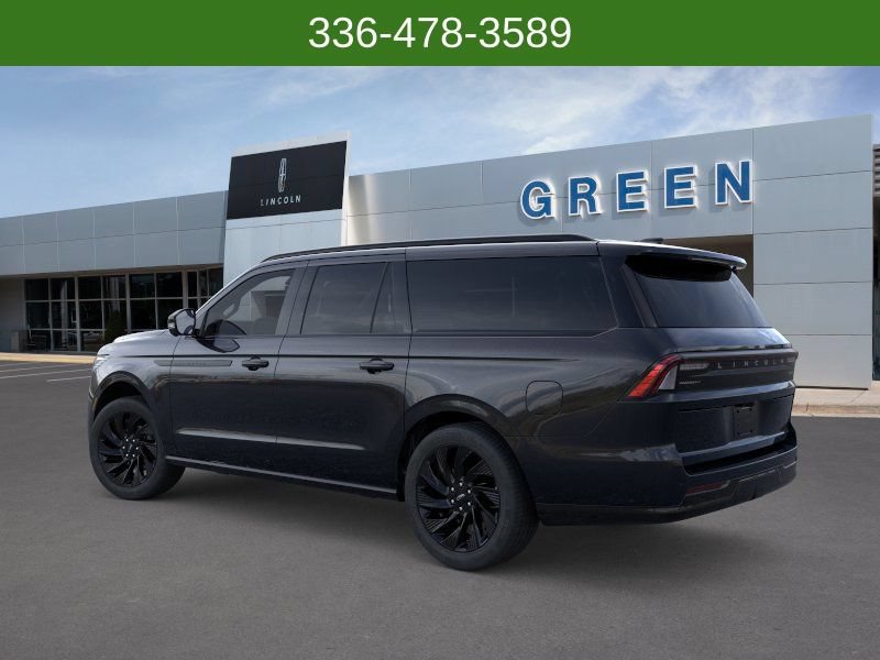 New 2026 Lincoln Navigator L Reserve w/ Jet Appearance Package AWD/4WD image 4