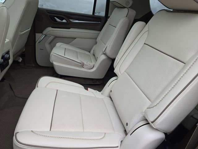 Used 2022 GMC Yukon XL Denali image 10