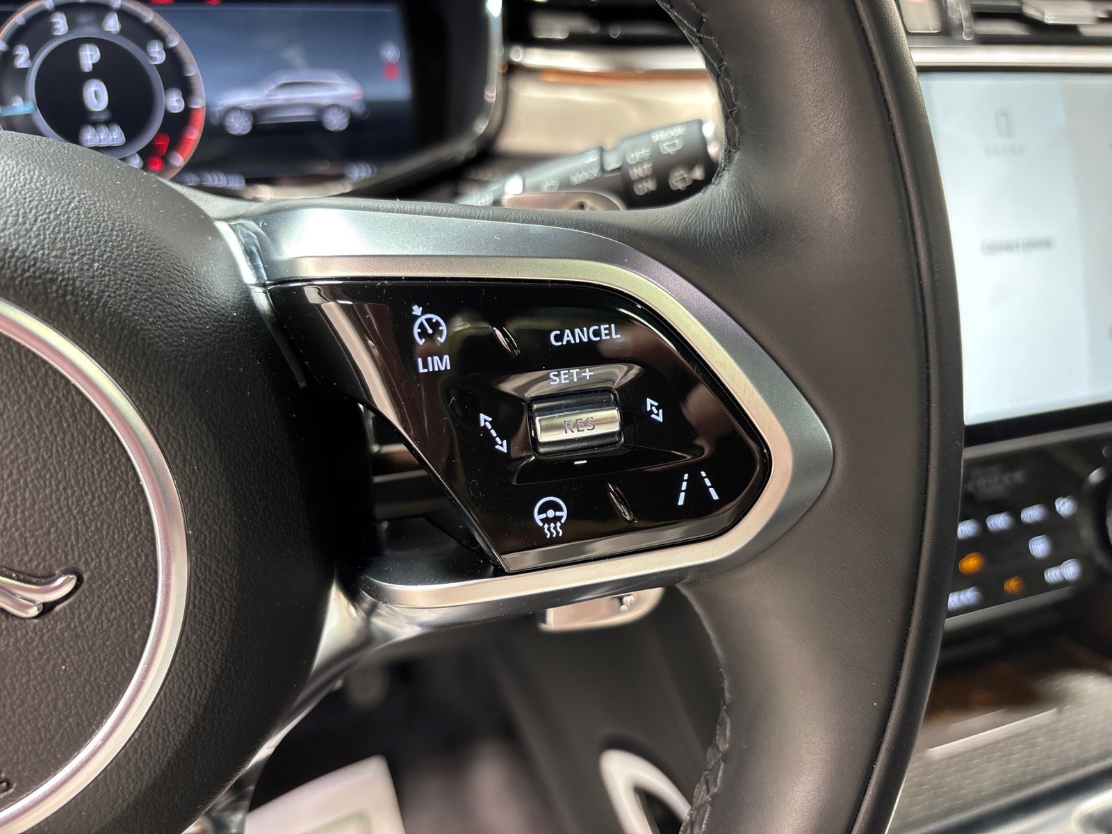 New 2026 Jaguar F-PACE R-Dynamic S AWD/4WD image 20