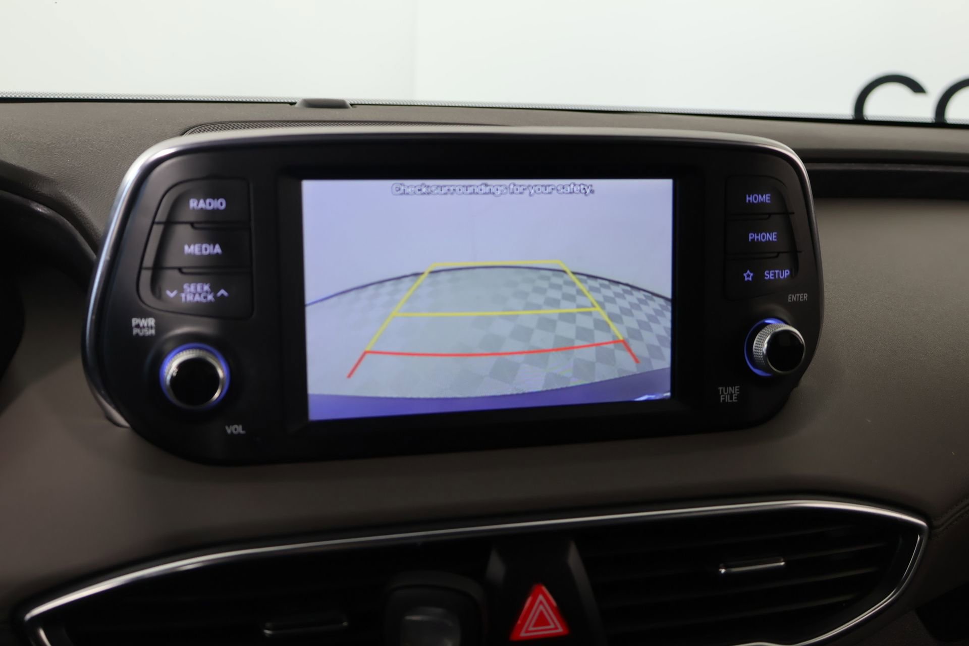 Used 2019 Hyundai Santa Fe SE image 6