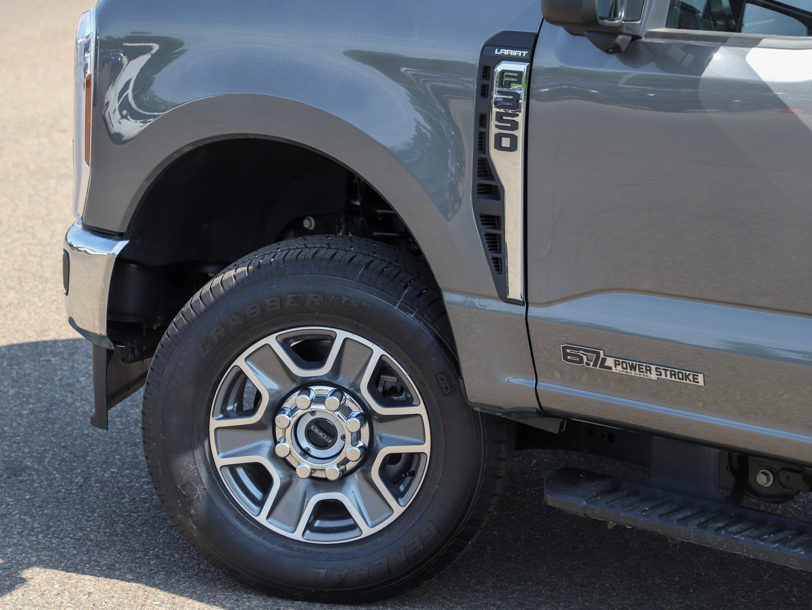 Used 2026 Ford F350 Lariat AWD/4WD image 37