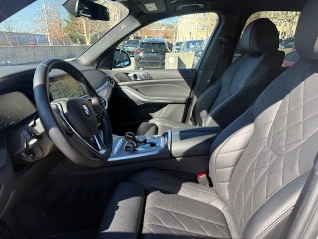 Certified 2023 BMW X5 xDrive40i w/ Parking Assistance Package image 3