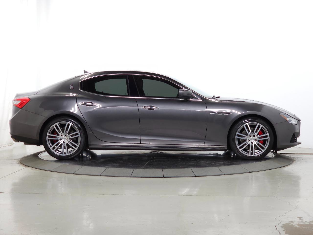 Used 2016 Maserati Ghibli S Q4 AWD/4WD image 9