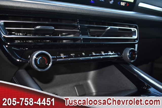 New 2027 Chevrolet Traverse LT w/ Driver Confidence Package FWD image 32