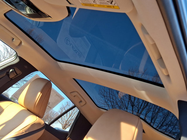 Used 2024 Lexus RZ 450e Premium image 10