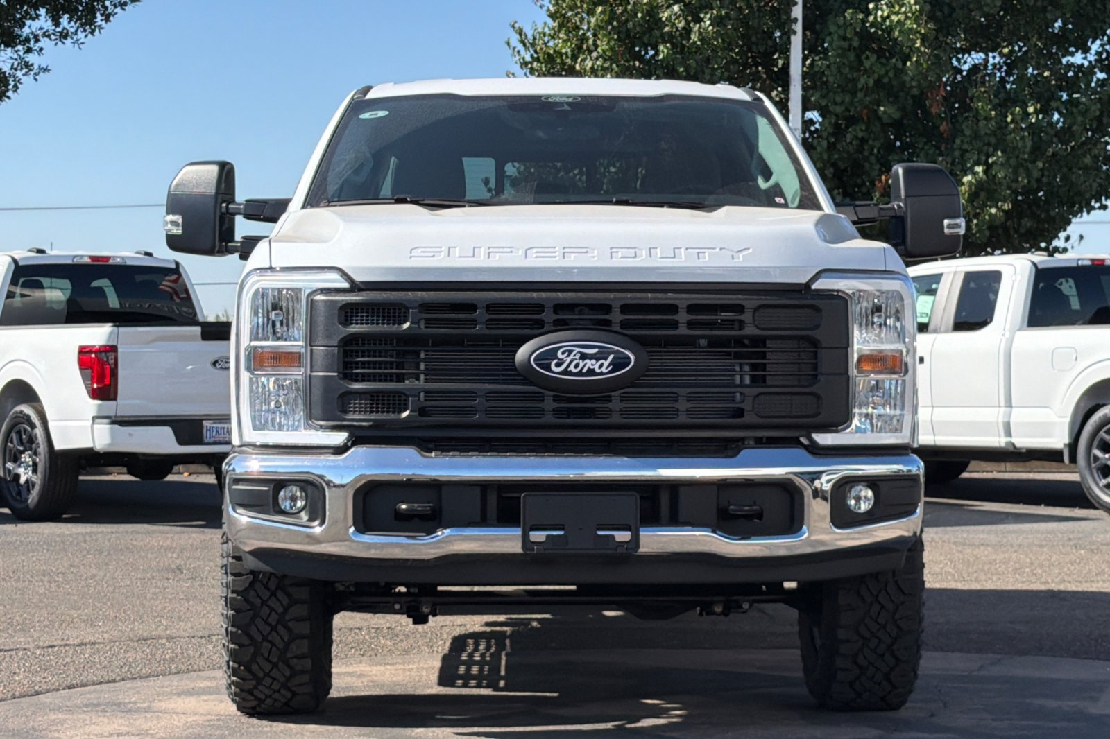 New 2027 Ford F250 XL w/ XL Off-Road 35" Tire Pakckage AWD/4WD image 9
