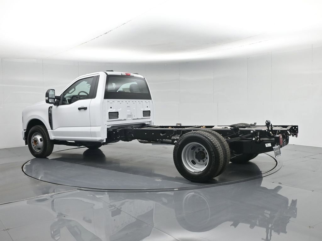 New 2026 Ford F350 XL image 6