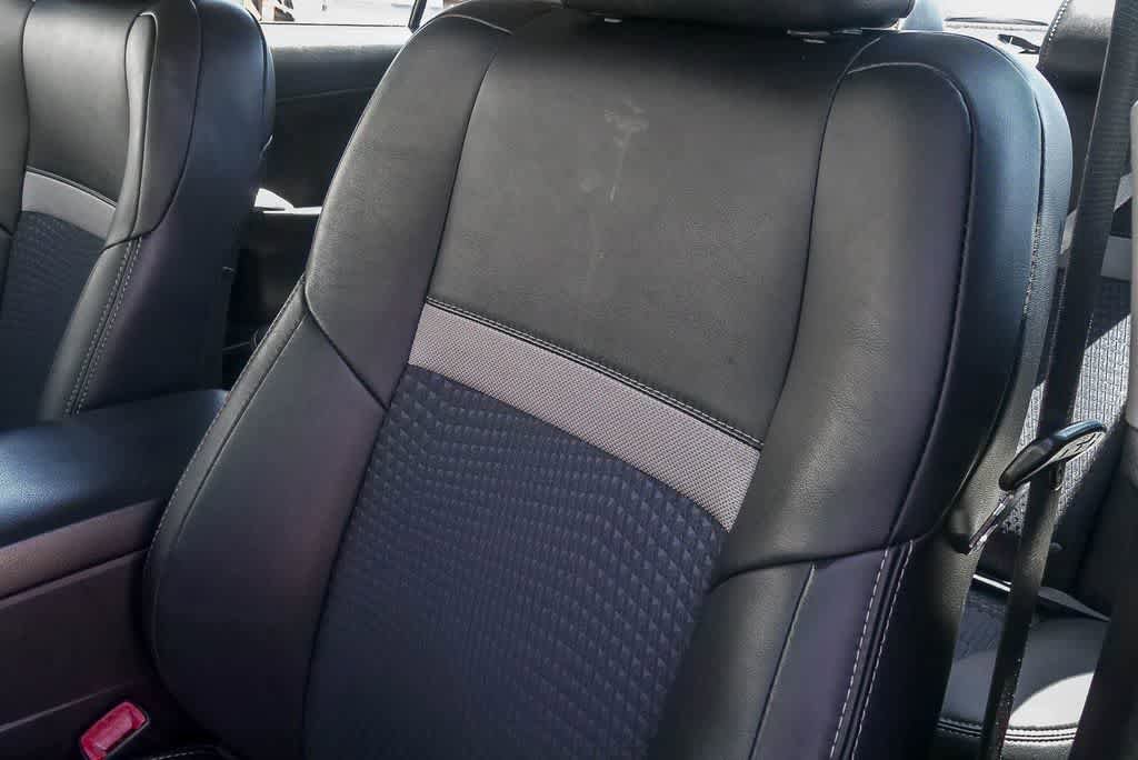 Used 2014 Toyota Camry SE FWD image 21