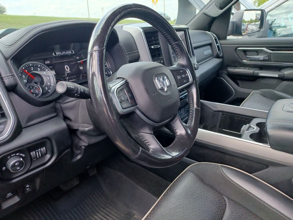 Used 2021 RAM 1500 Laramie w/ Sport Appearance Package AWD/4WD image 10